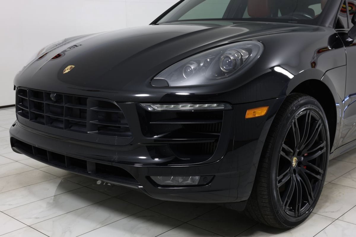 Used 2017 Porsche Macan GTS AWD/4WD image 48