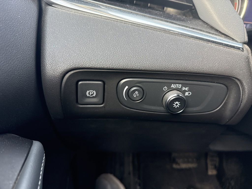 Used 2020 Buick Enclave Premium image 18