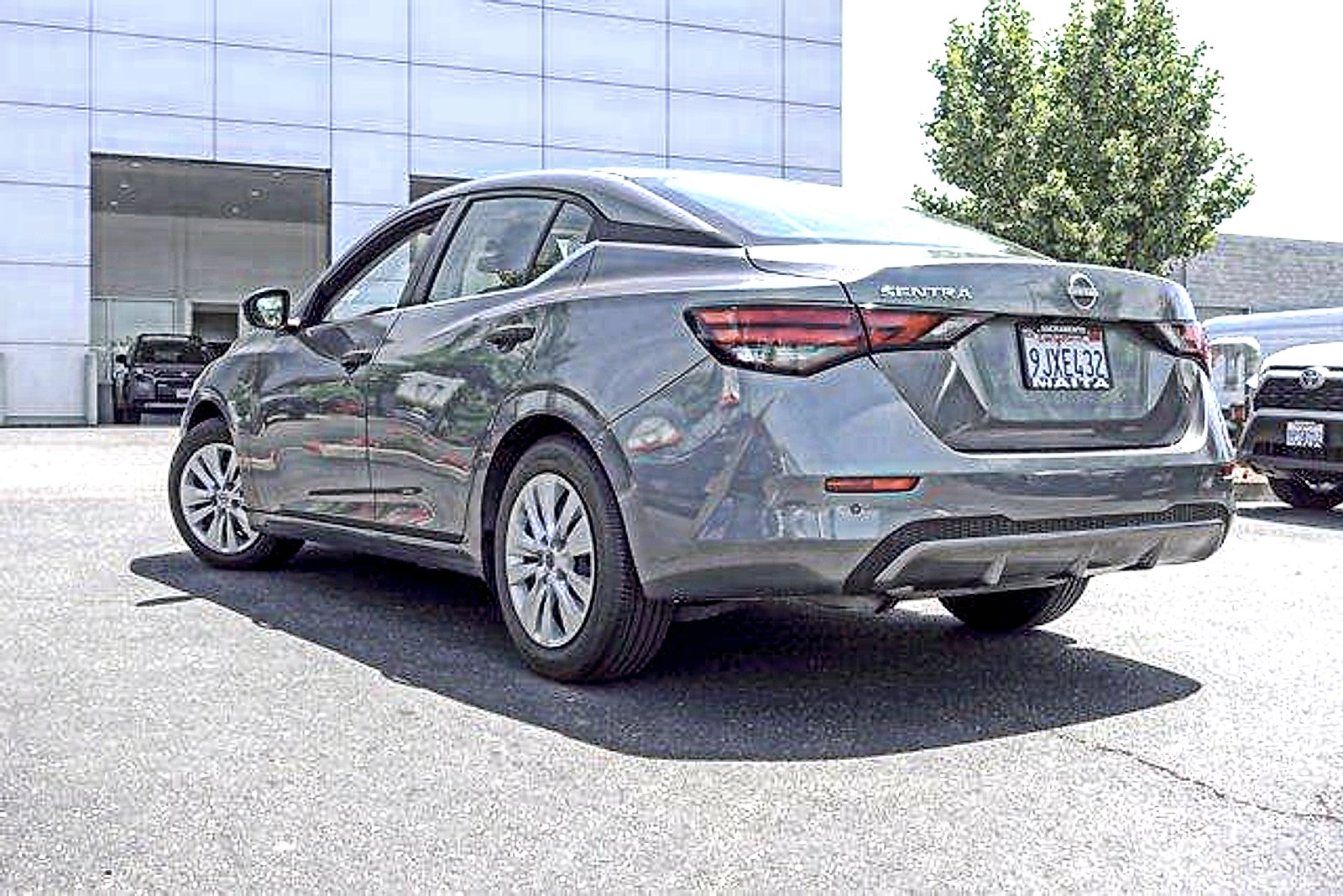 Used 2024 Nissan Sentra S FWD image 7
