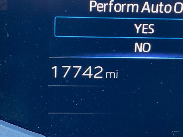 Used 2023 Toyota Prius Prime Premium image 17