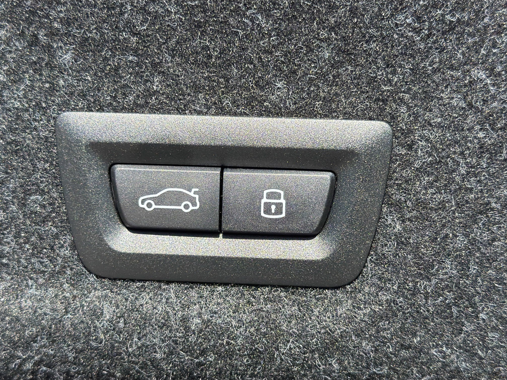 New 2026 BMW 330i xDrive Sedan w/ Premium Package image 13