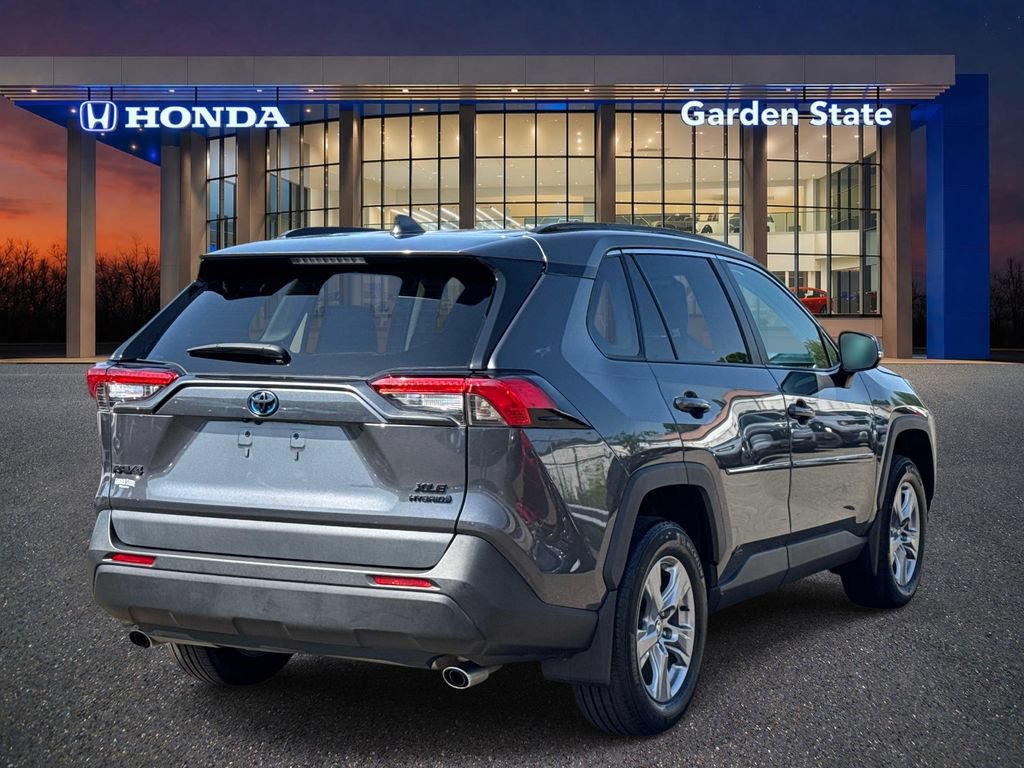 Used 2024 Toyota RAV4 XLE w/ Convenience Package AWD/4WD image 3