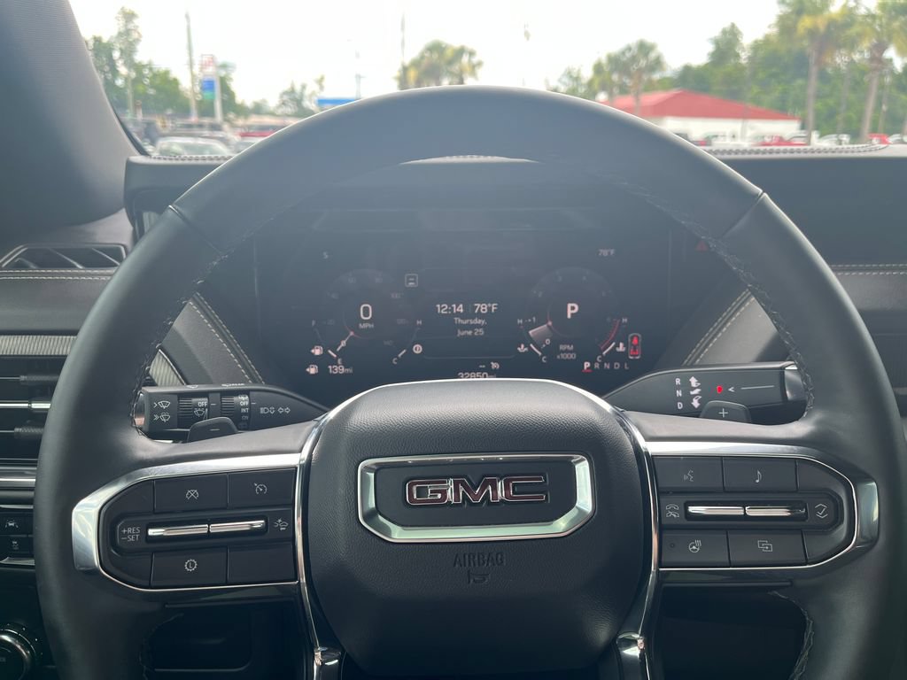 Used 2025 GMC Yukon XL Elevation RWD image 14