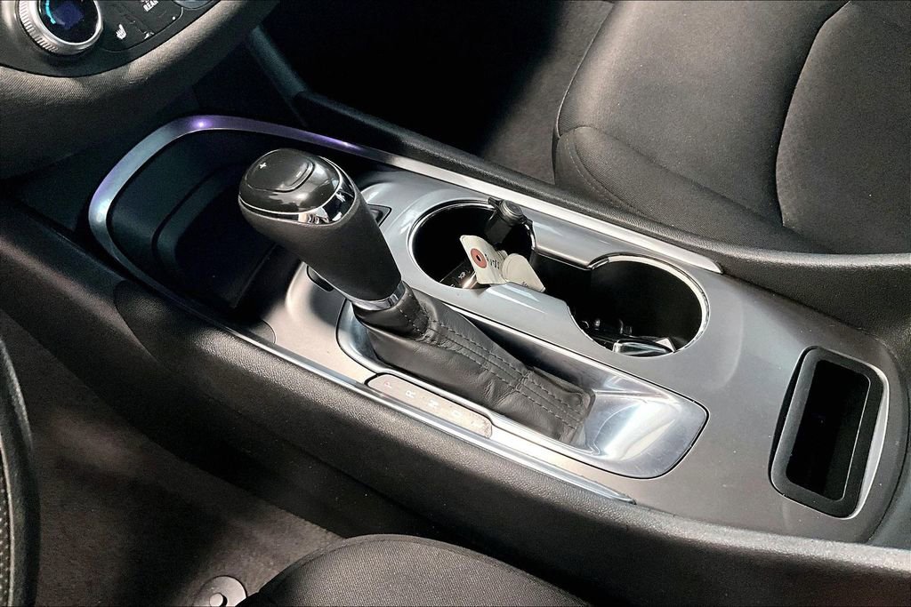 Used 2019 Chevrolet Malibu LT image 16