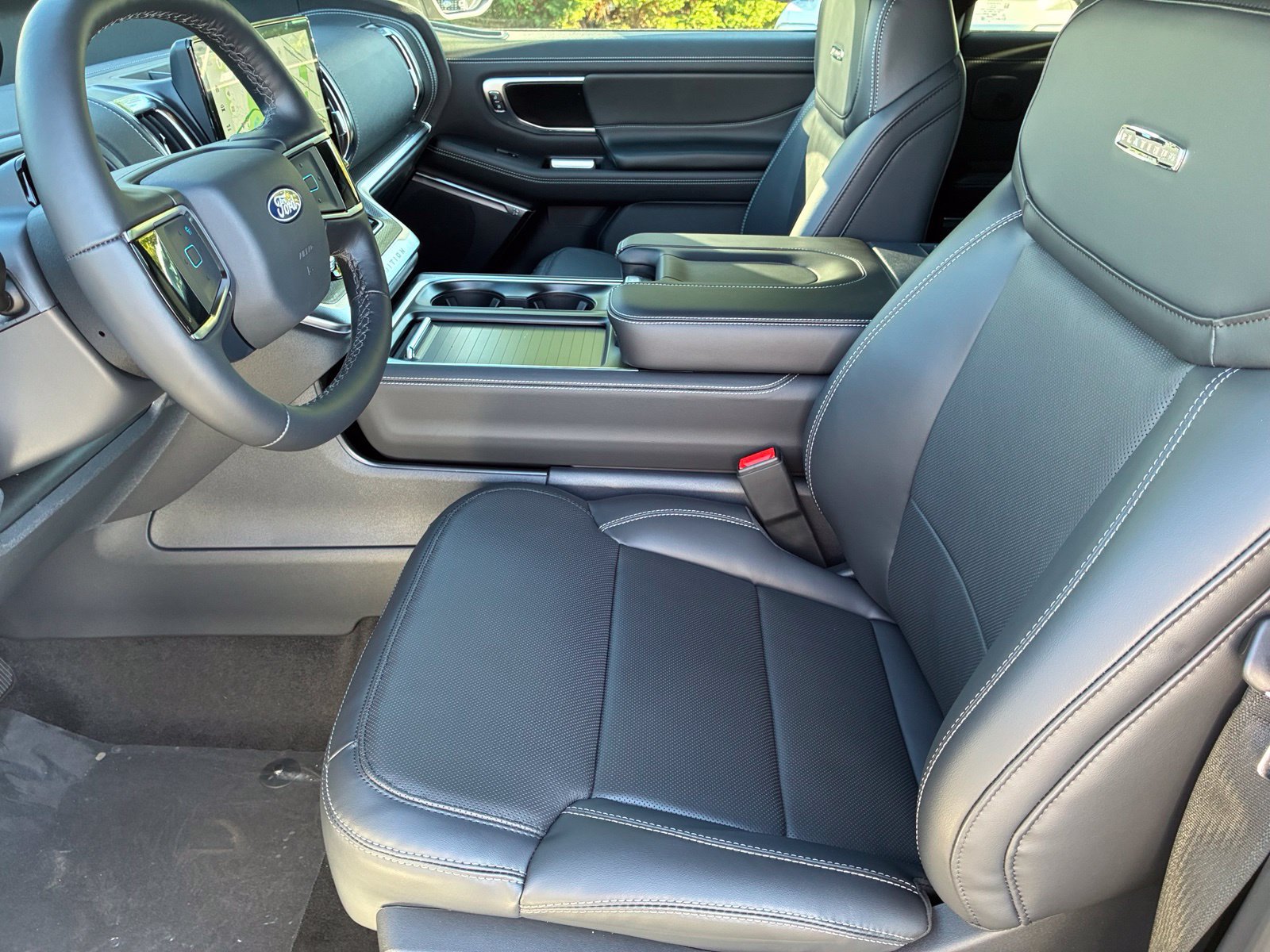 New 2027 Ford Expedition Max Platinum w/ Stealth Appearance Package AWD/4WD image 13