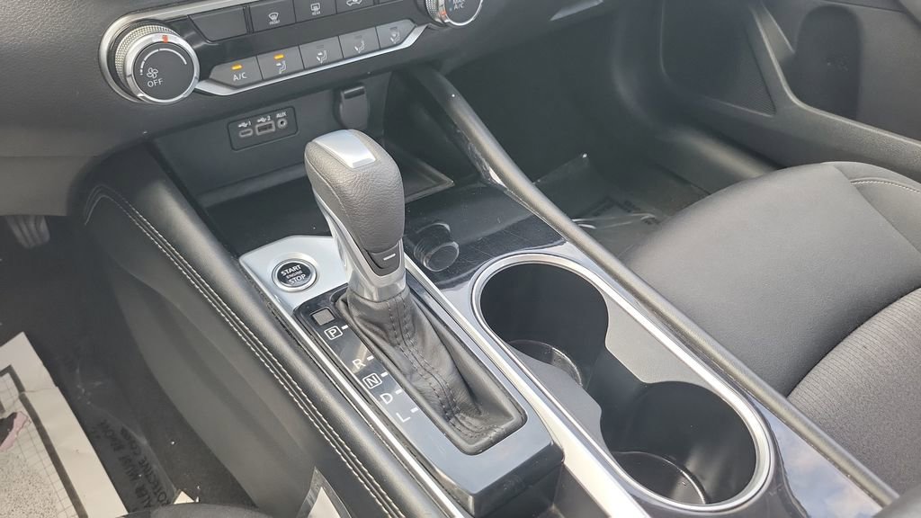 Used 2023 Nissan Altima 2.5 SV image 18