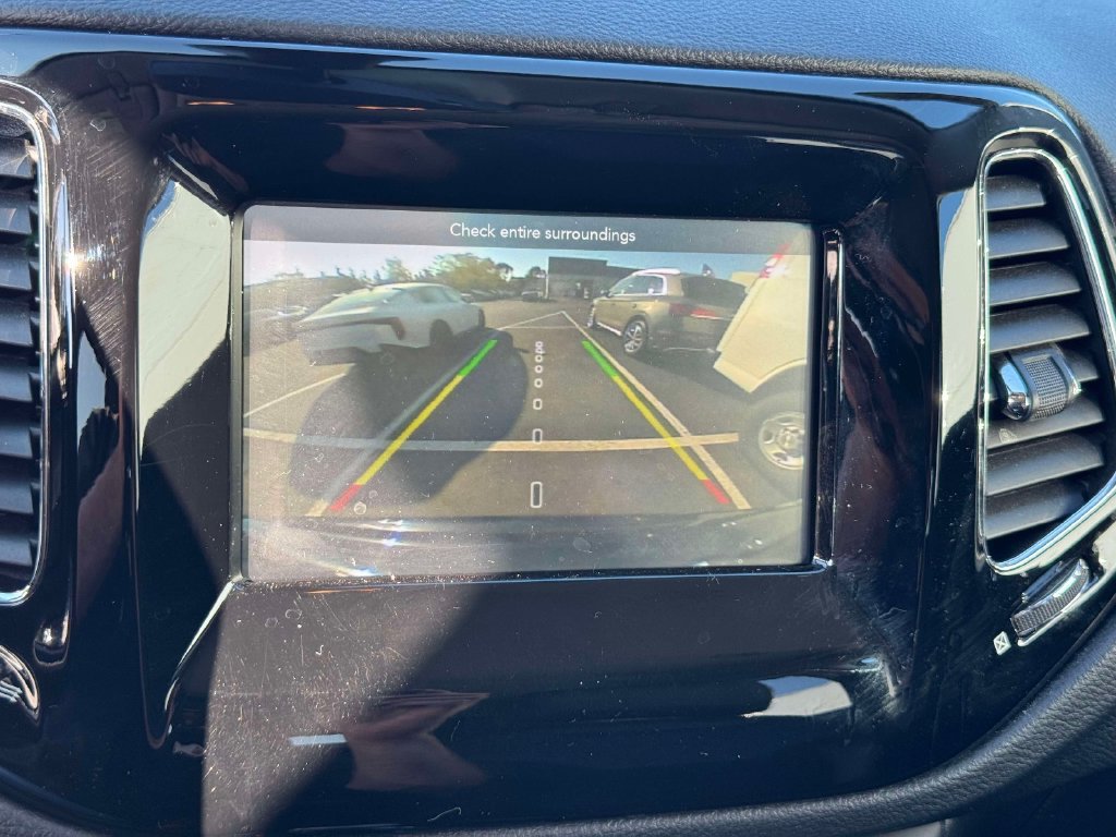 Used 2019 Jeep Compass Latitude AWD/4WD image 29
