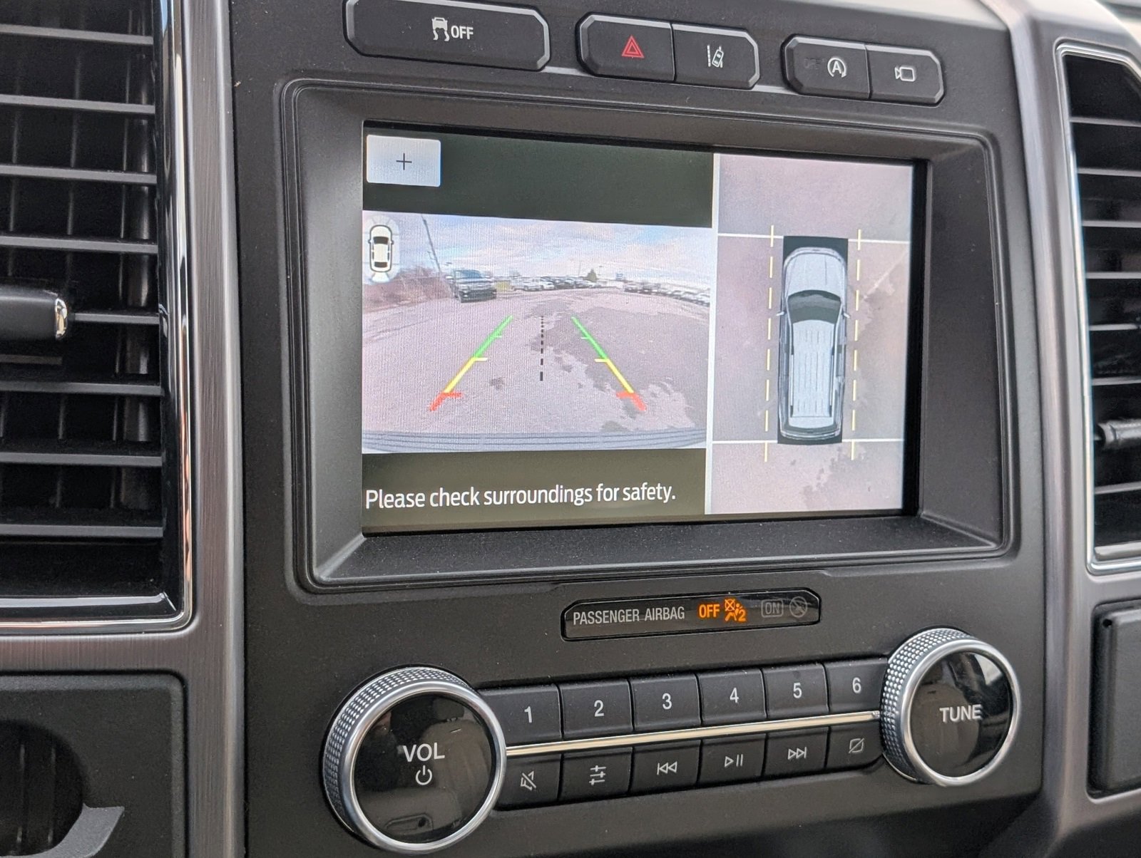 Used 2020 Ford Expedition Platinum image 11