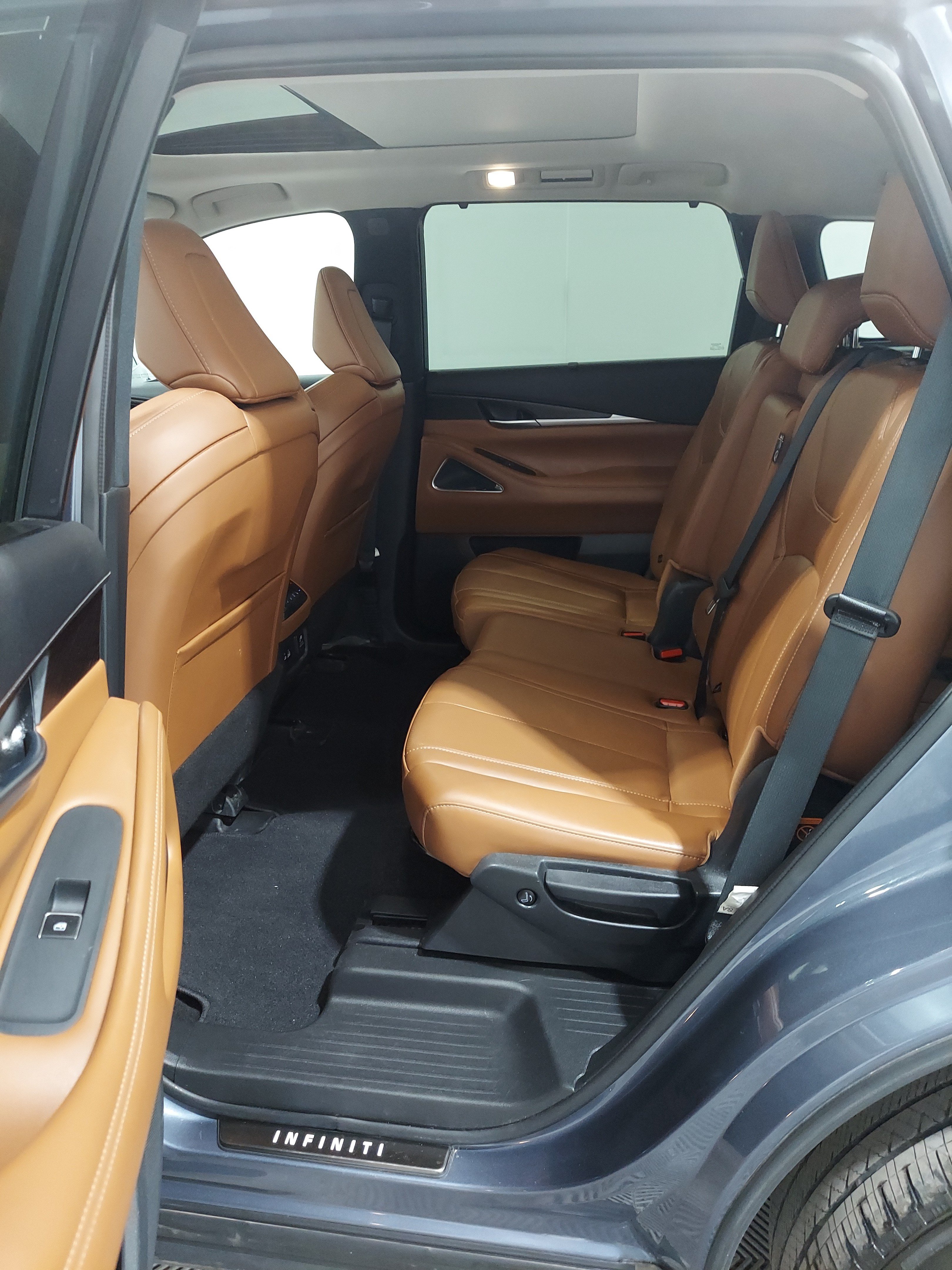 Used 2024 INFINITI QX60 Sensory AWD/4WD image 12