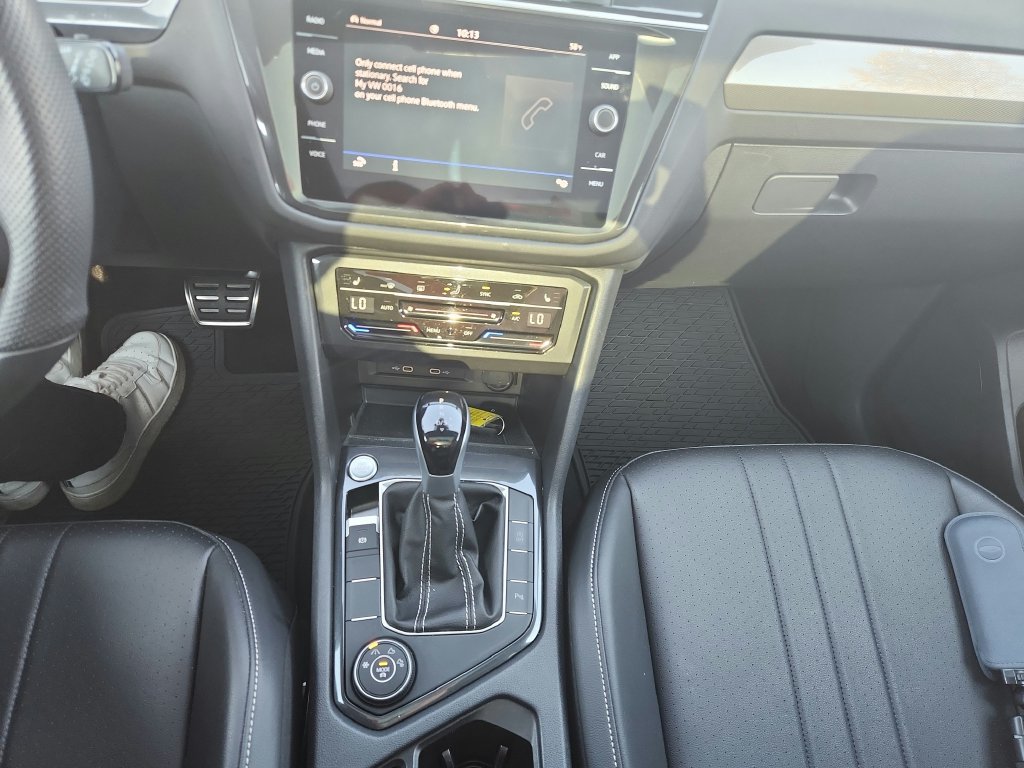 Certified 2024 Volkswagen Tiguan SE R-Line w/ MDO Package, Two-Row AWD/4WD image 16
