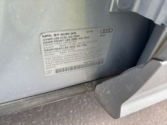 Used 2018 Audi SQ5 Premium Plus w/ Navigation Package AWD/4WD image 31
