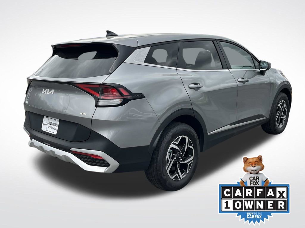 Used 2024 Kia Sportage LX image 3
