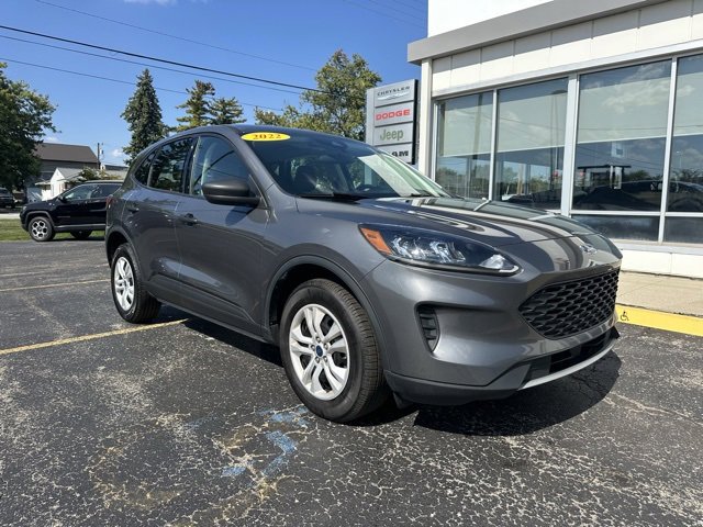 Used 2022 Ford Escape S image 2