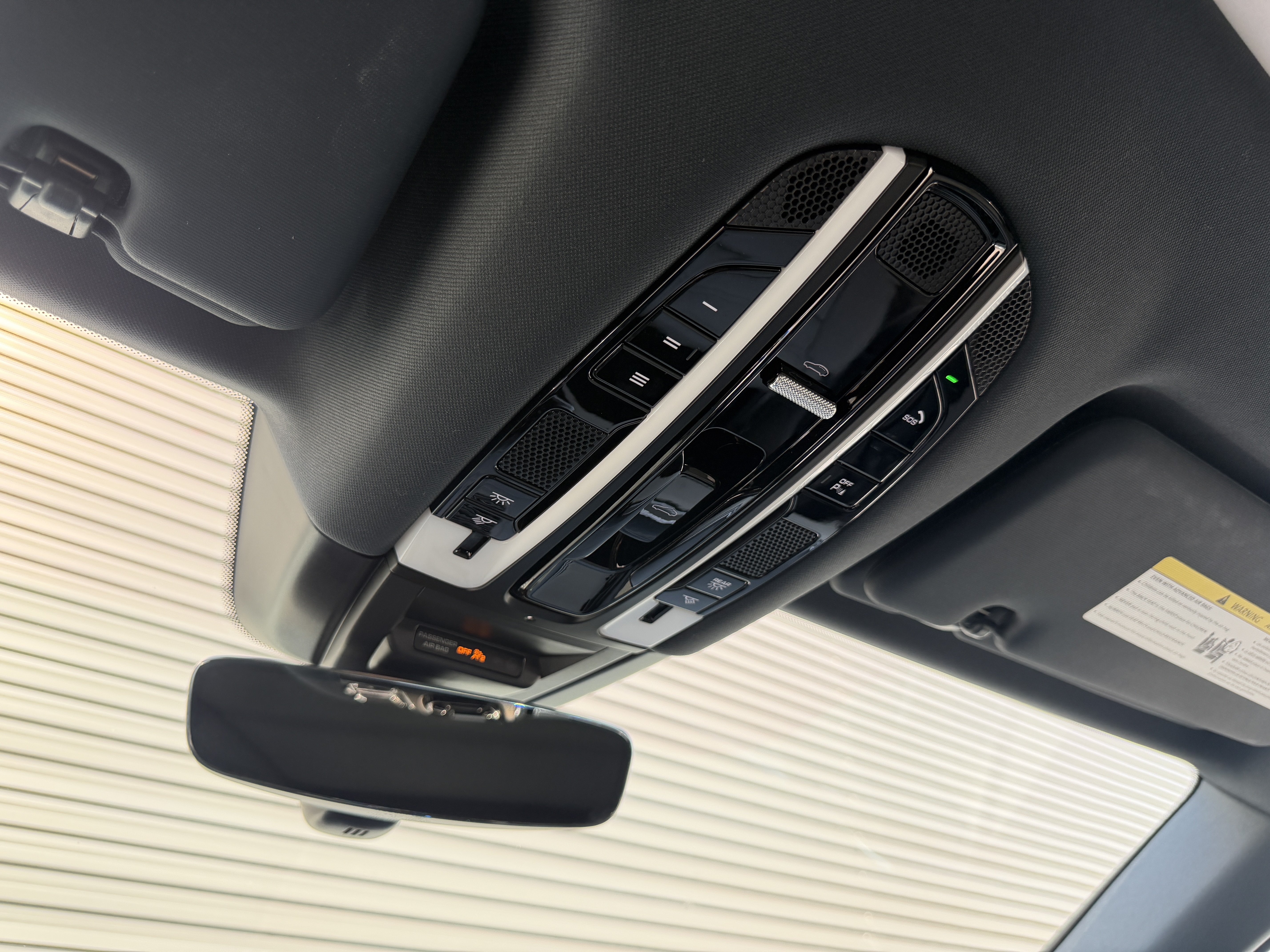 Certified 2023 Porsche Cayenne S Platinum AWD/4WD image 31