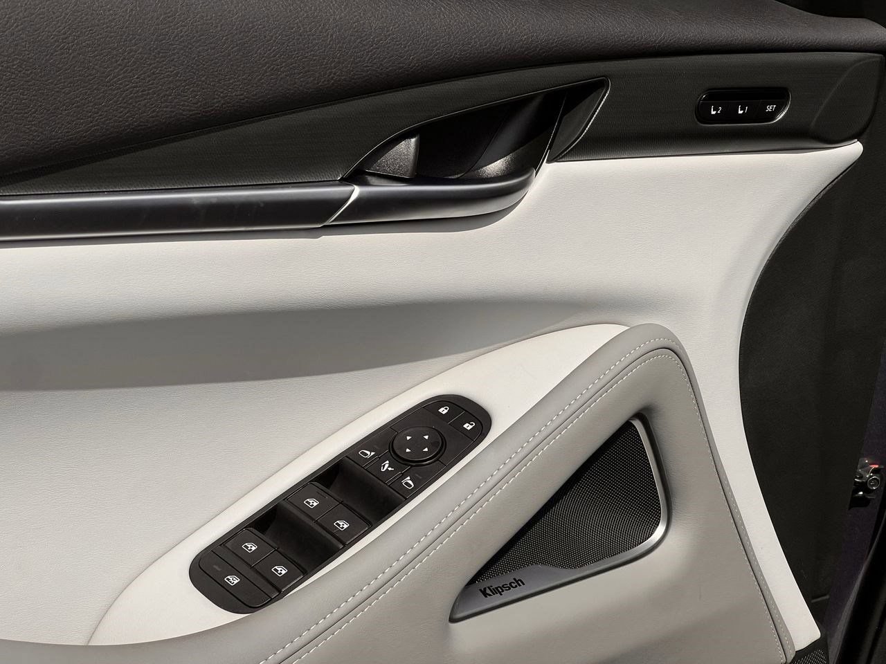 New 2027 INFINITI QX60 Luxe FWD image 19