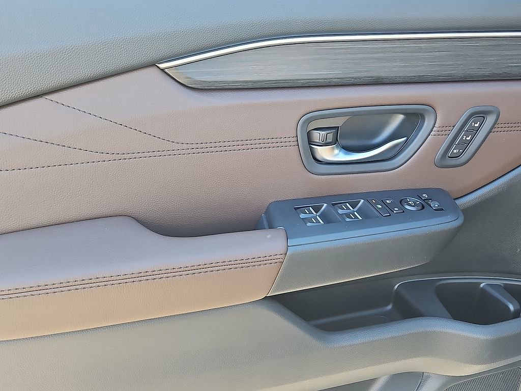 New 2026 Honda Pilot Touring image 11