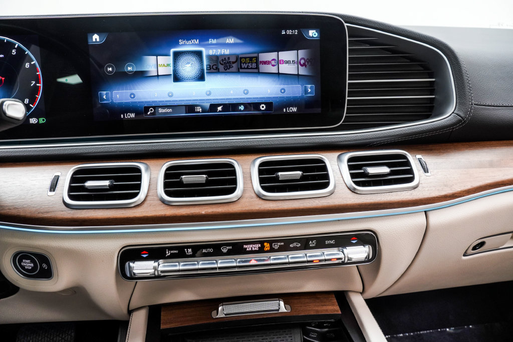 Used 2023 Mercedes-Benz GLS 450 4MATIC image 29