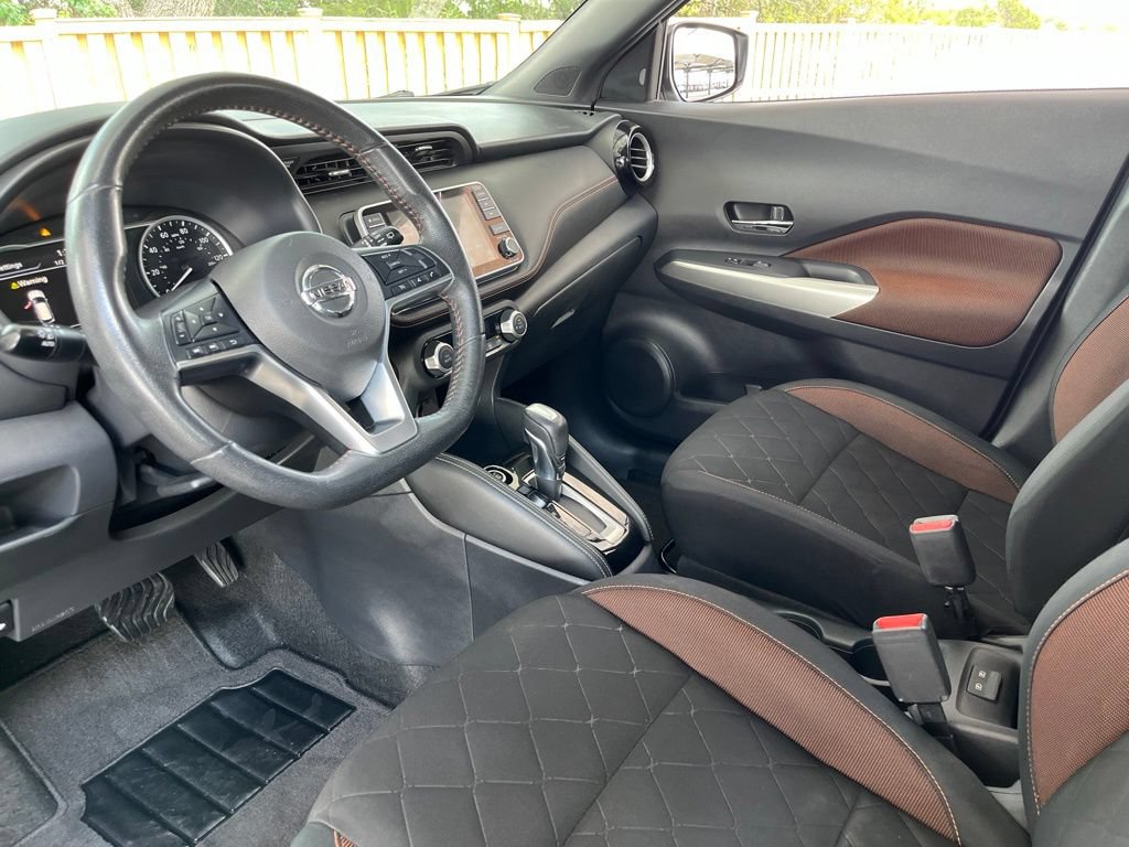 Used 2019 Nissan Kicks SR FWD image 19