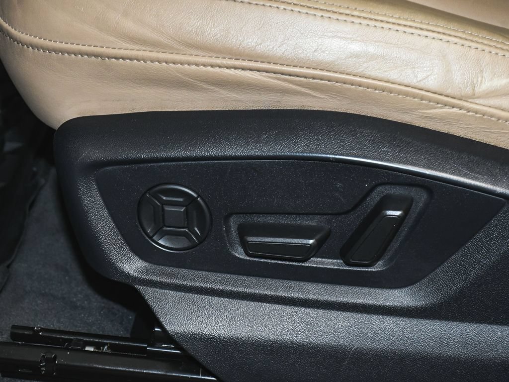 Used 2022 Audi Q8 Premium AWD/4WD image 47