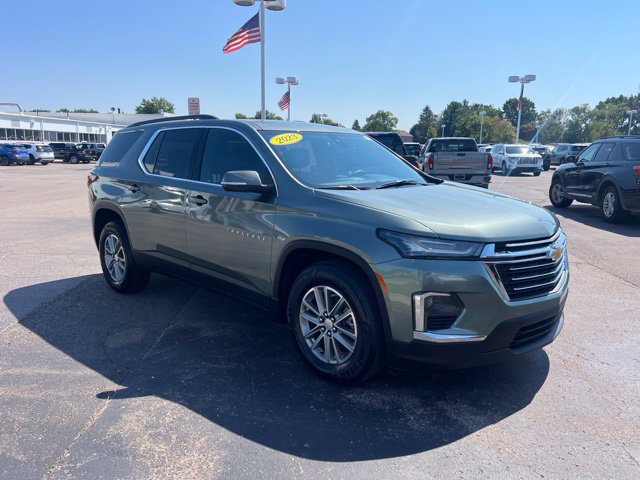 Used 2023 Chevrolet Traverse LT AWD/4WD image 3