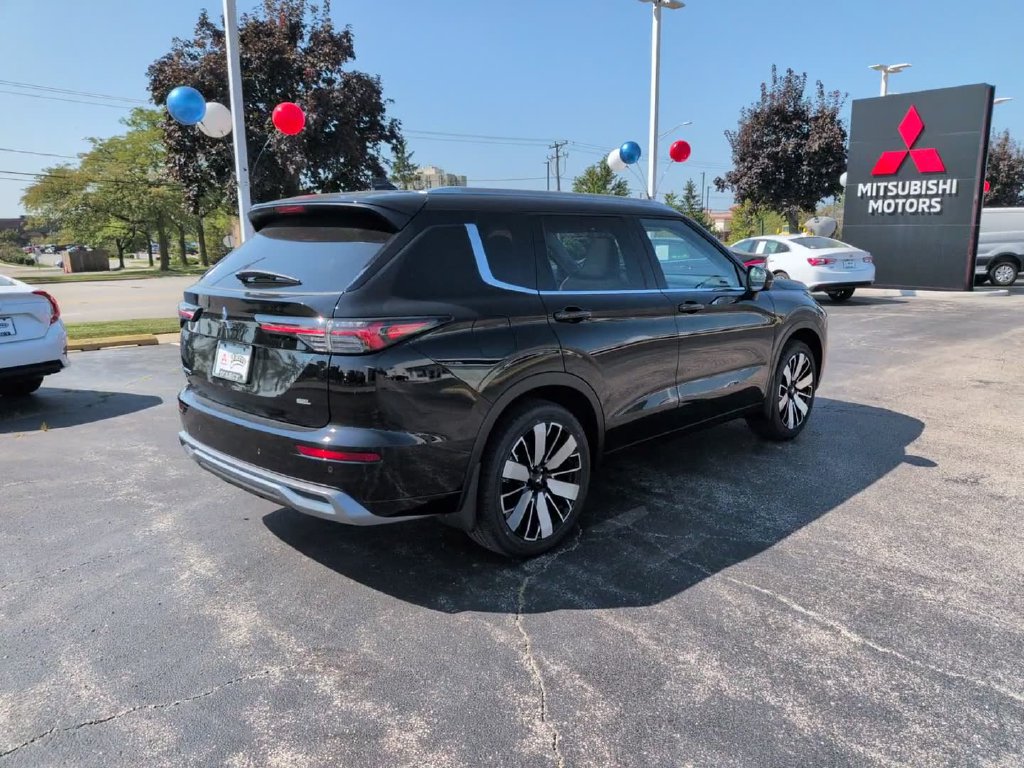 New 2026 Mitsubishi Outlander SEL FWD image 7