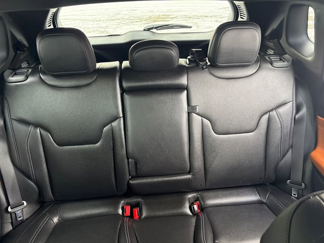 Used 2025 Jeep Compass Limited image 38