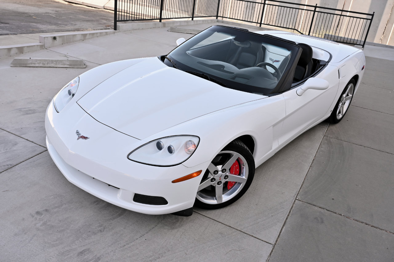 Used 2006 Chevrolet Corvette Convertible w/ Preferred Equipment Group RWD image 16