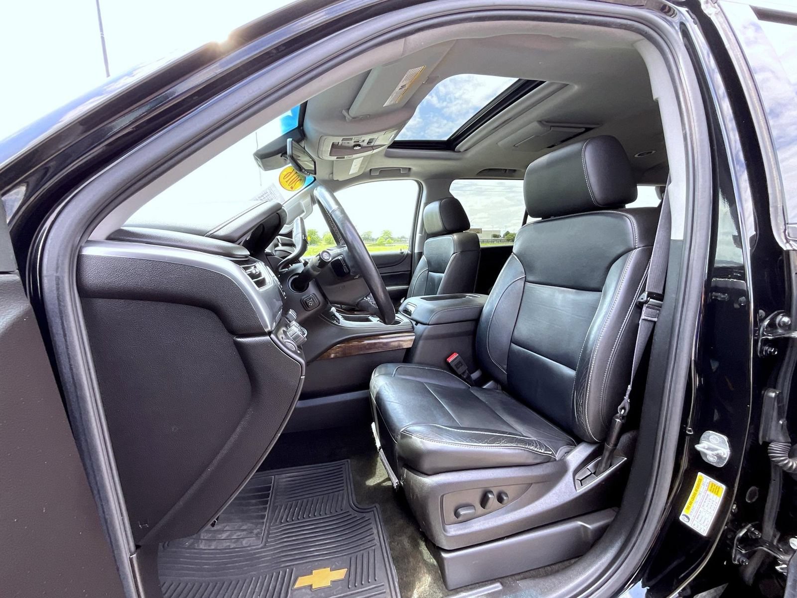 Used 2016 Chevrolet Suburban LT AWD/4WD image 10