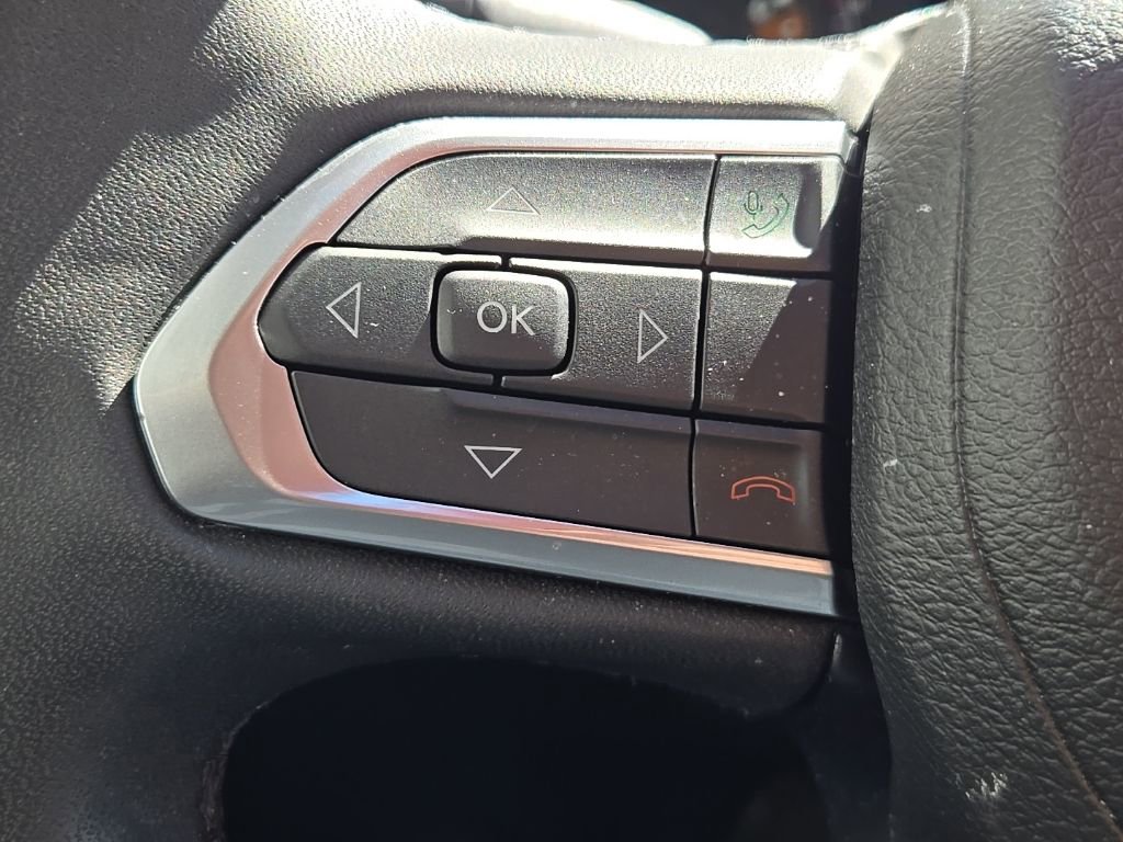 Used 2023 Jeep Compass Altitude w/ Convenience Group image 28