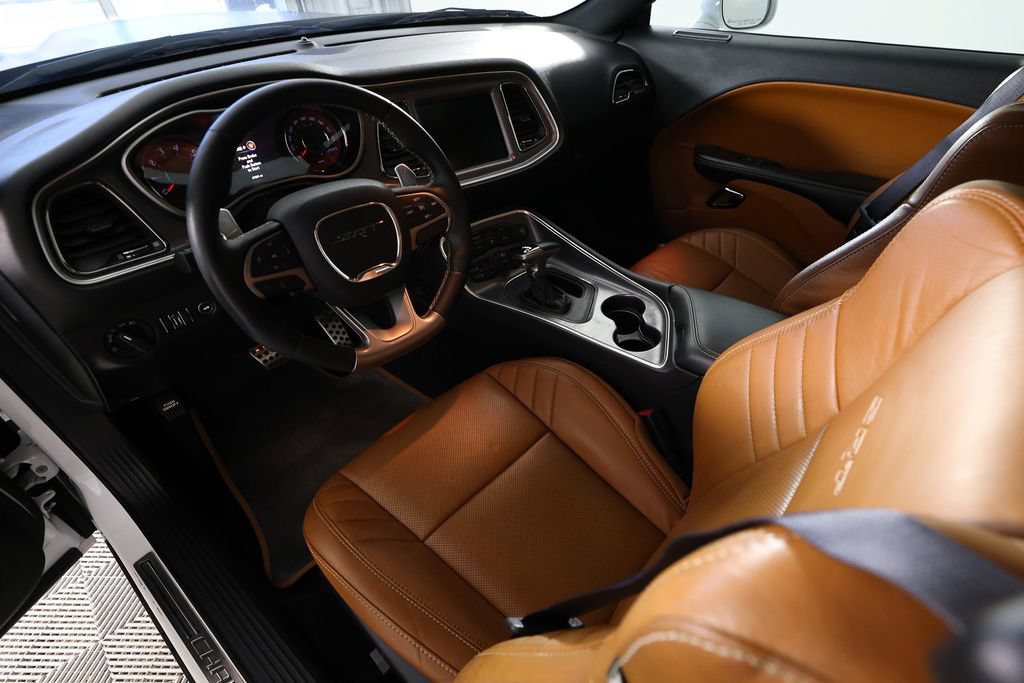Used 2016 Dodge Challenger SRT Hellcat RWD image 16