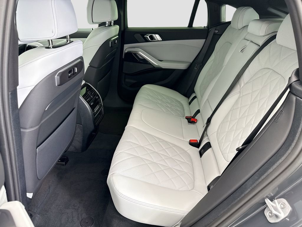 New 2026 BMW X6 xDrive40i image 20