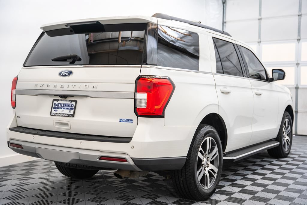 Used 2022 Ford Expedition XLT AWD/4WD image 5