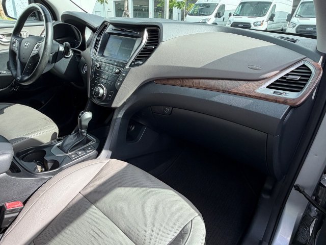 Used 2018 Hyundai Santa Fe Limited FWD image 15