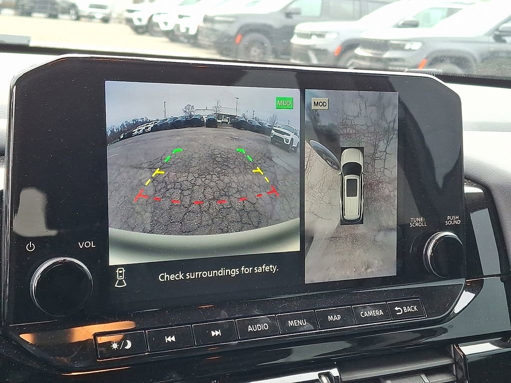 Used 2023 Nissan Pathfinder SL w/ SL Premium Package image 4