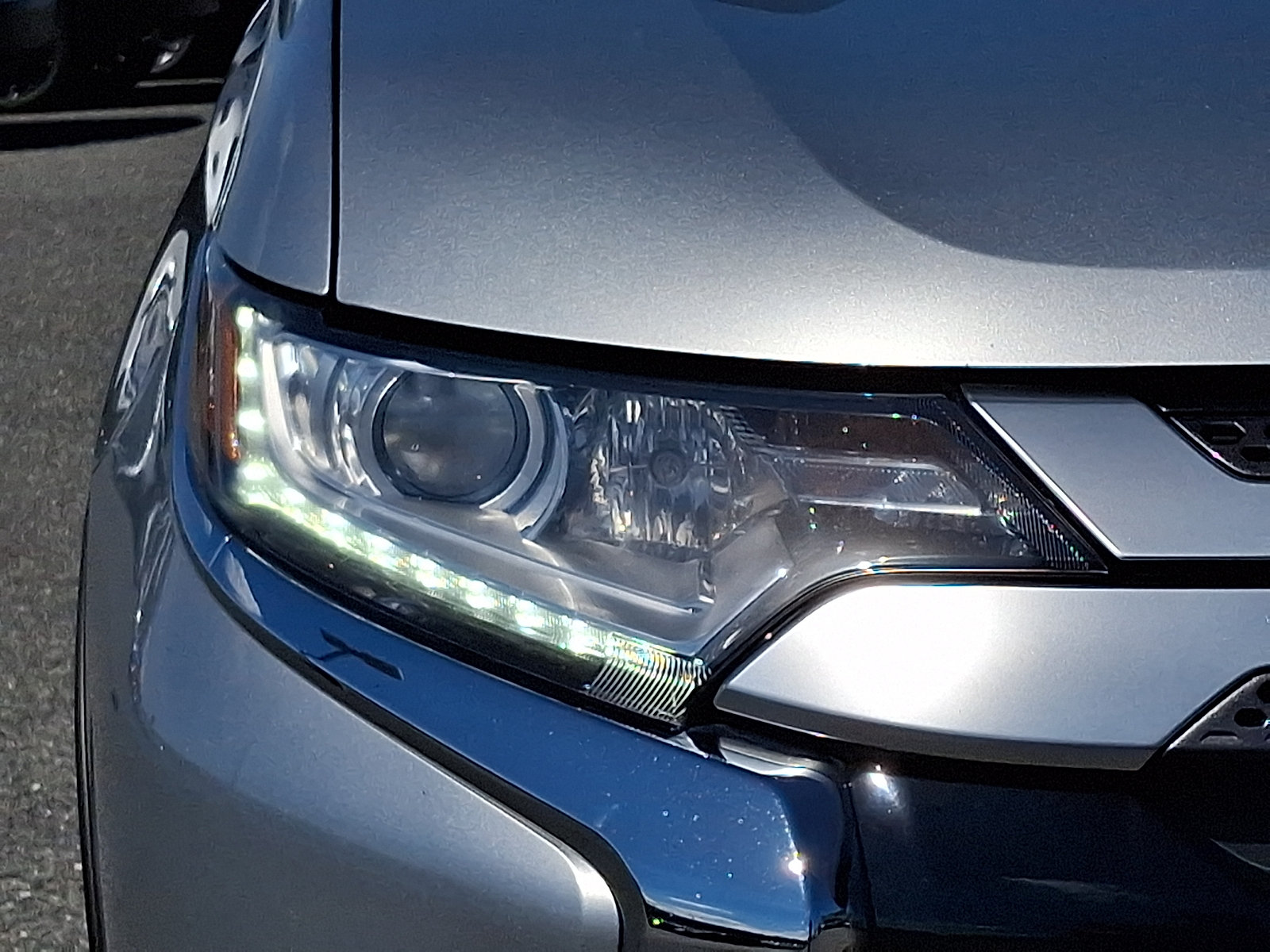 Used 2020 Mitsubishi Outlander ES AWD/4WD image 9