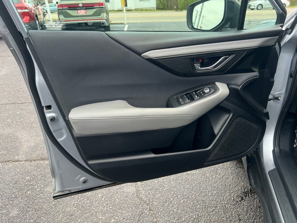 Used 2022 Subaru Outback Premium w/ Popular Package #1 image 15