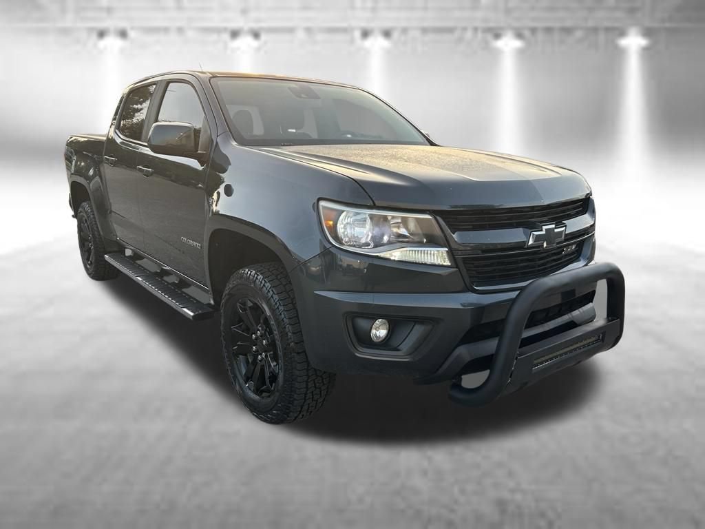 Used 2018 Chevrolet Colorado LT w/ LT Convenience Package RWD image 2