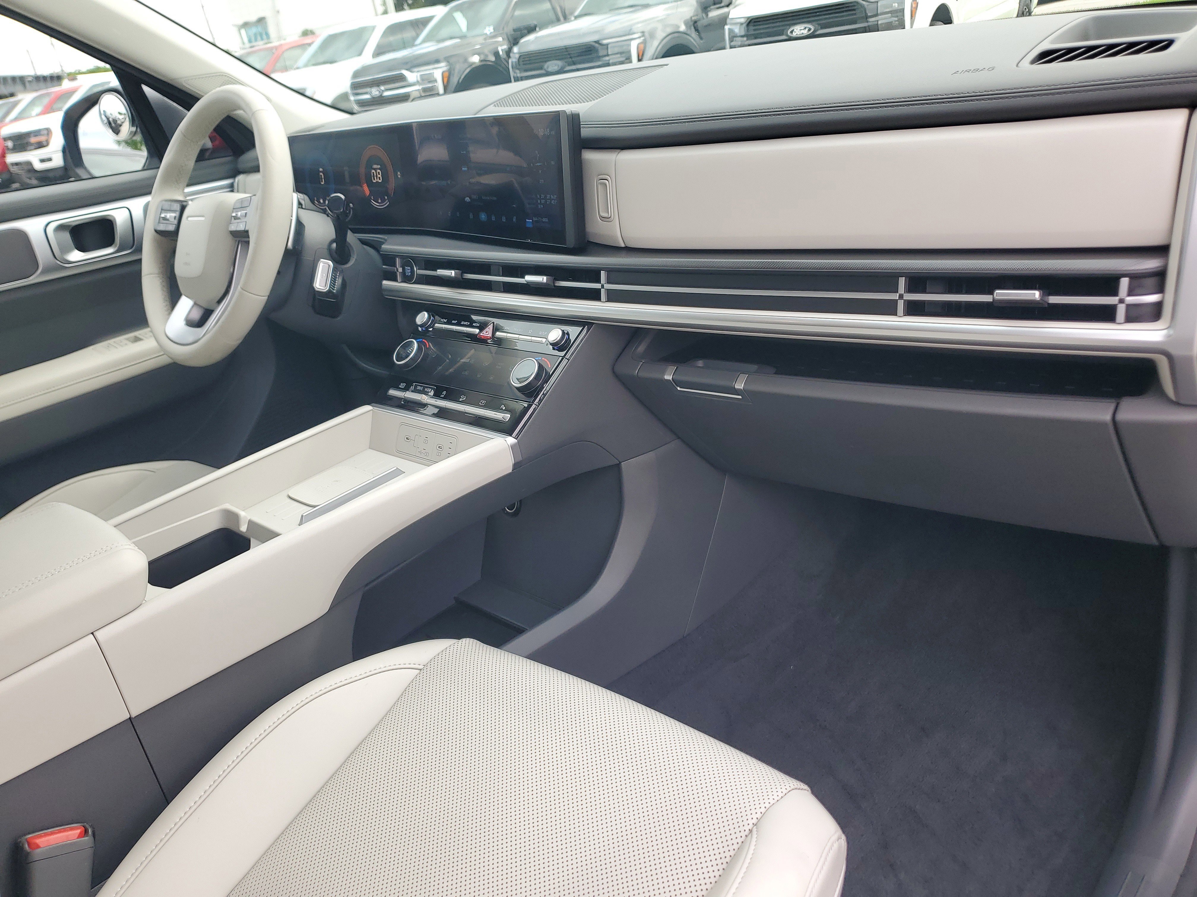 Used 2025 Hyundai Santa Fe SEL image 19