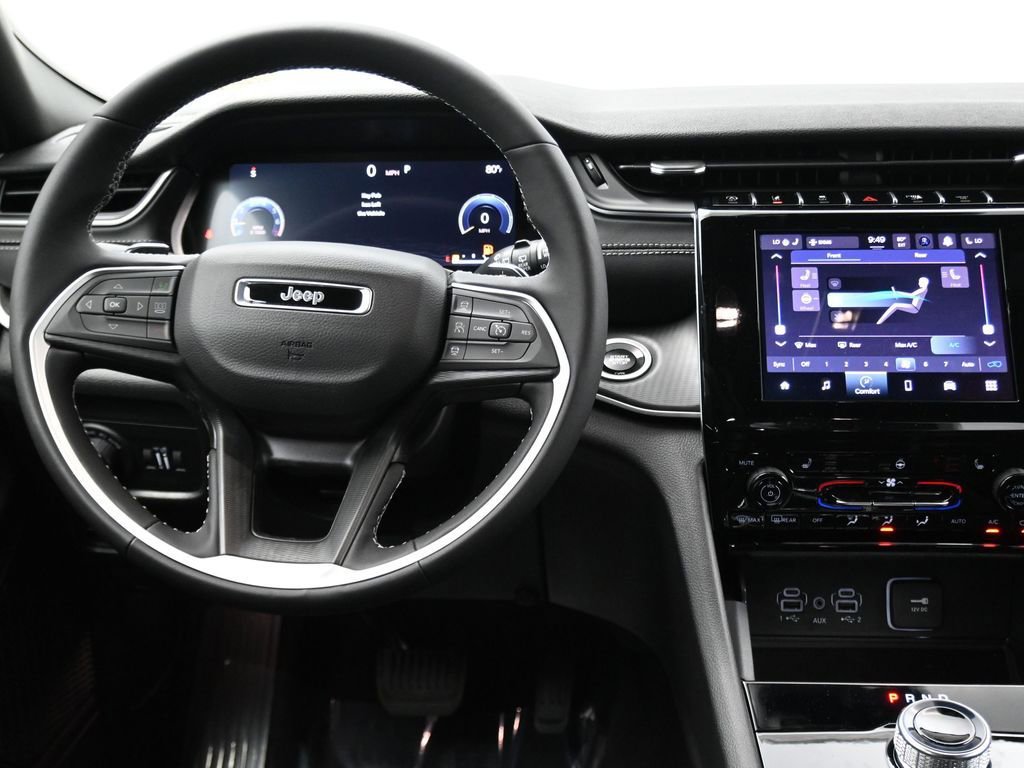 New 2025 Jeep Grand Cherokee L Altitude image 33