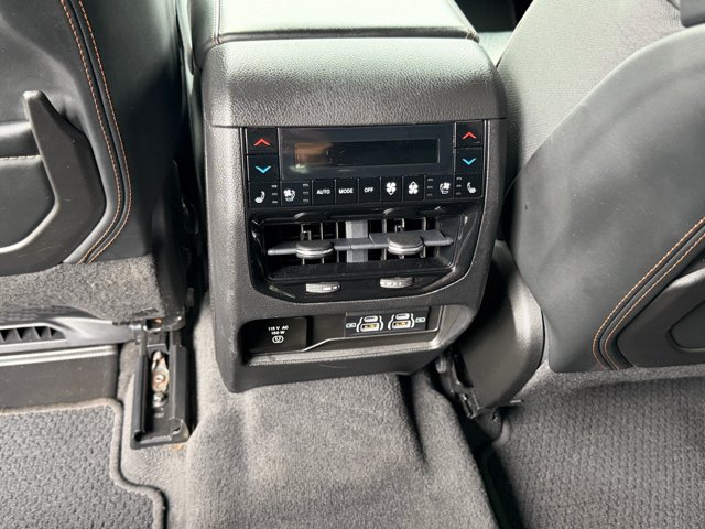 Used 2022 Jeep Grand Cherokee L Summit AWD/4WD image 23