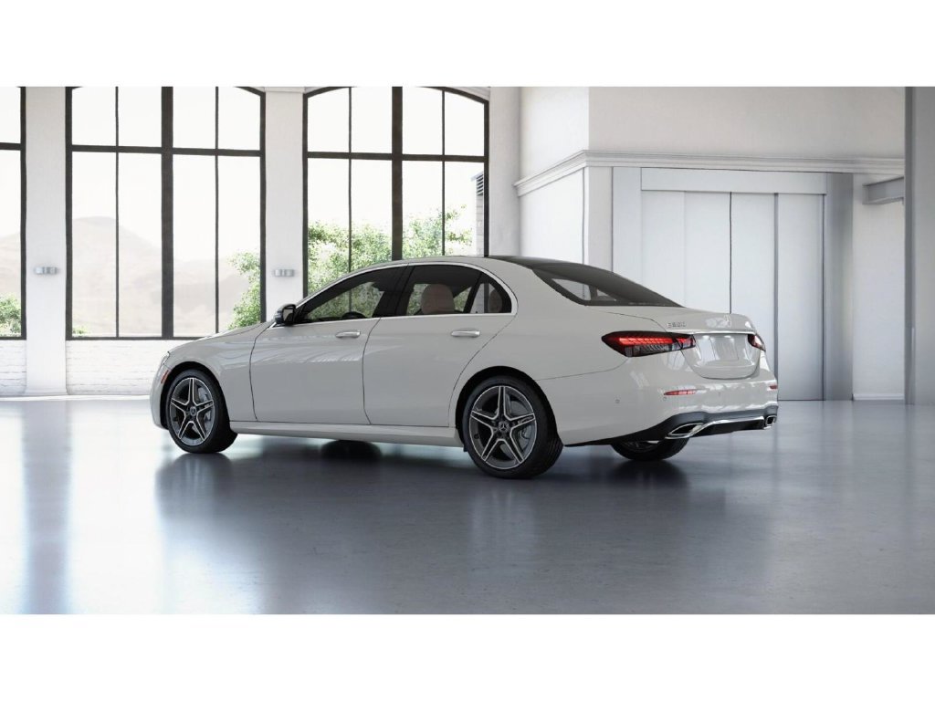 Used 2023 Mercedes-Benz E 350 4MATIC Sedan image 31