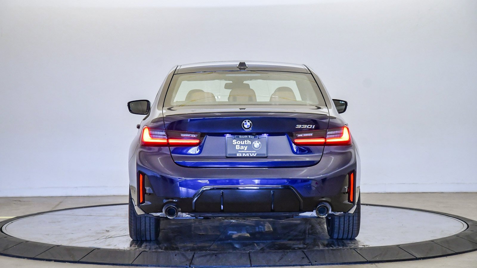 New 2026 BMW 330i Sedan w/ M Sport Package image 3