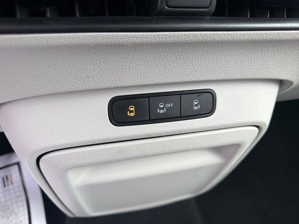 Certified 2025 Volkswagen ID. Buzz 1st Edition AWD/4WD image 18