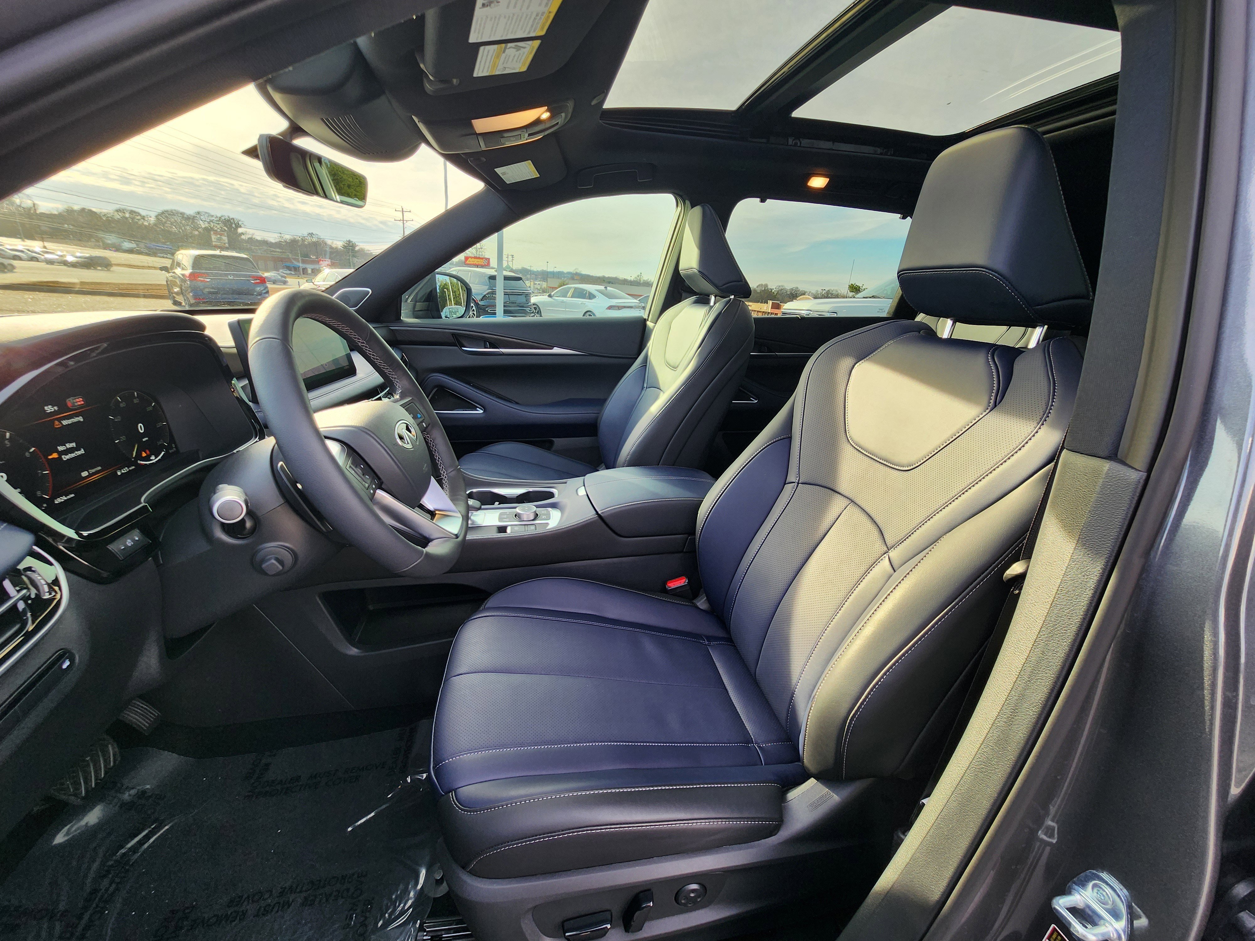 Used 2026 INFINITI QX60 Sport w/ Dark Cargo Package image 21