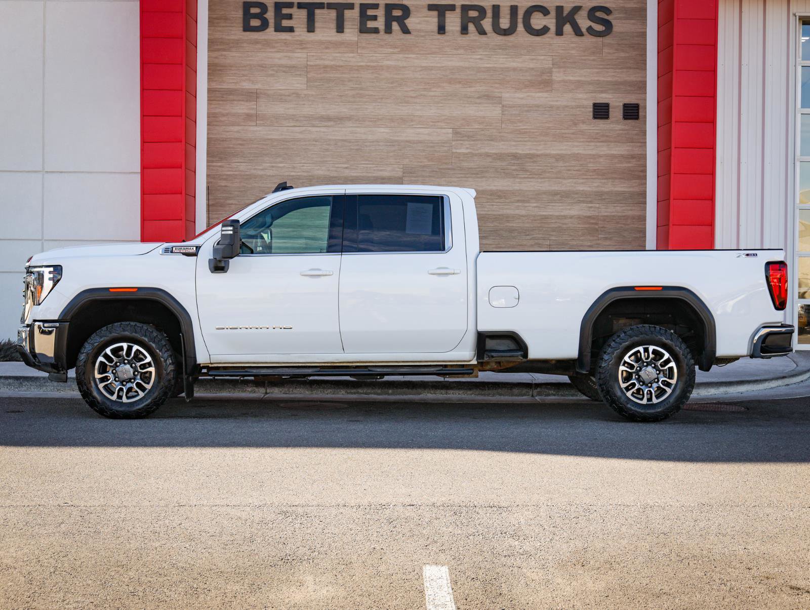 Used 2024 GMC Sierra 3500 SLE w/ SLE Convenience Package image 7