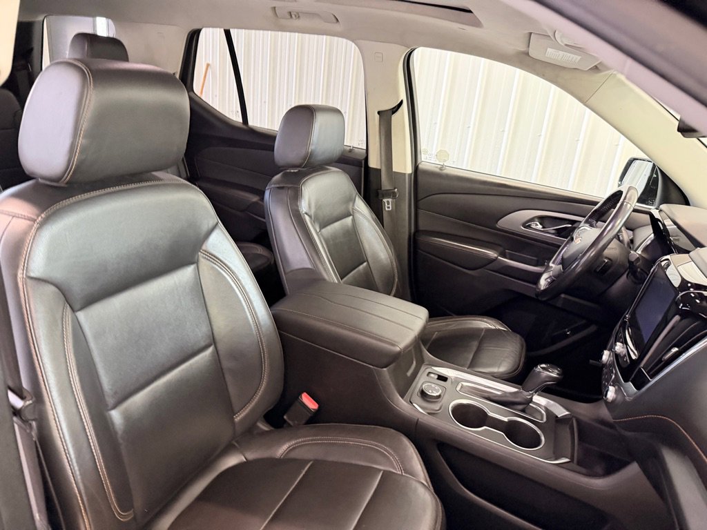 Used 2019 Chevrolet Traverse RS image 19