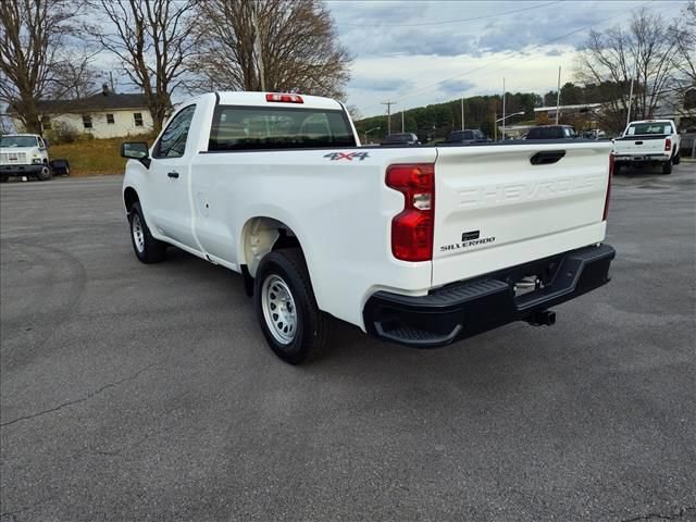 Used 2025 Chevrolet Silverado 1500 W/T w/ Trailering Package AWD/4WD image 3