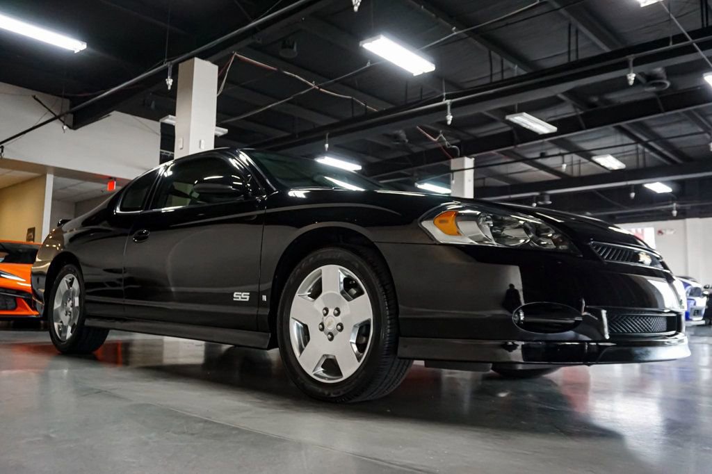 Used 2006 Chevrolet Monte Carlo SS w/ Convenience Package FWD image 2