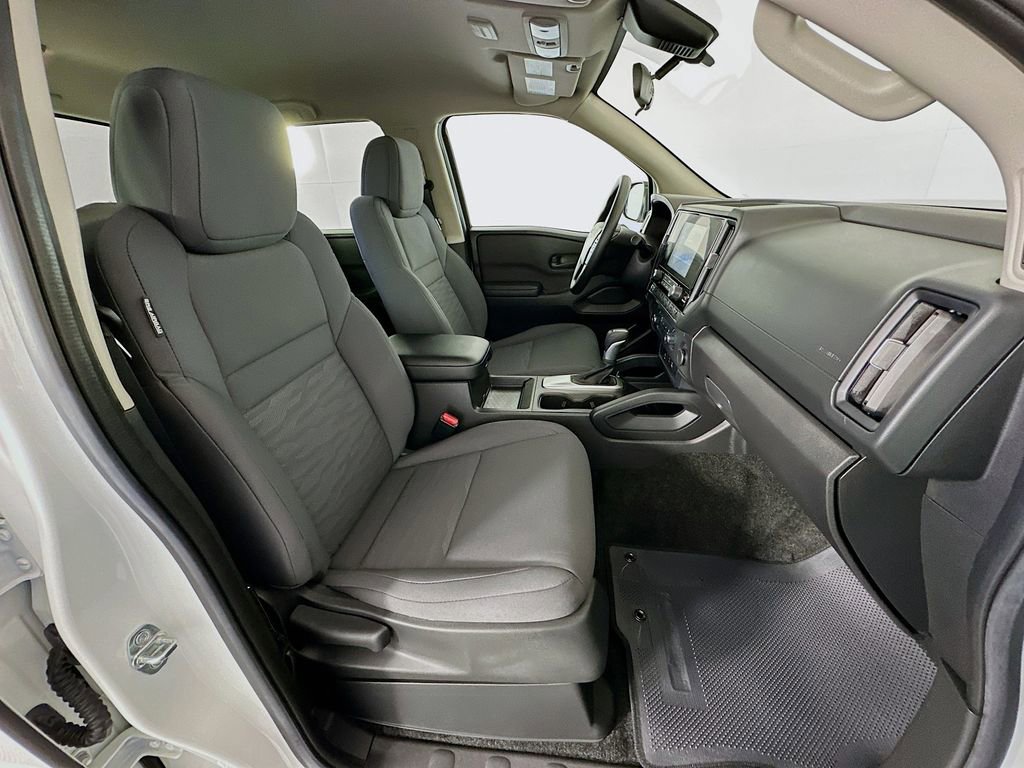 Used 2025 Nissan Frontier S image 26