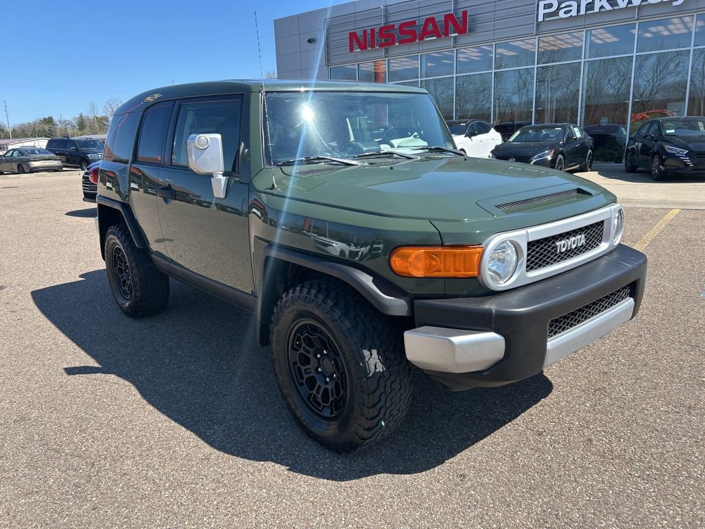 Used 2013 Toyota FJ Cruiser 4WD w/ Convenience Pkg image 1